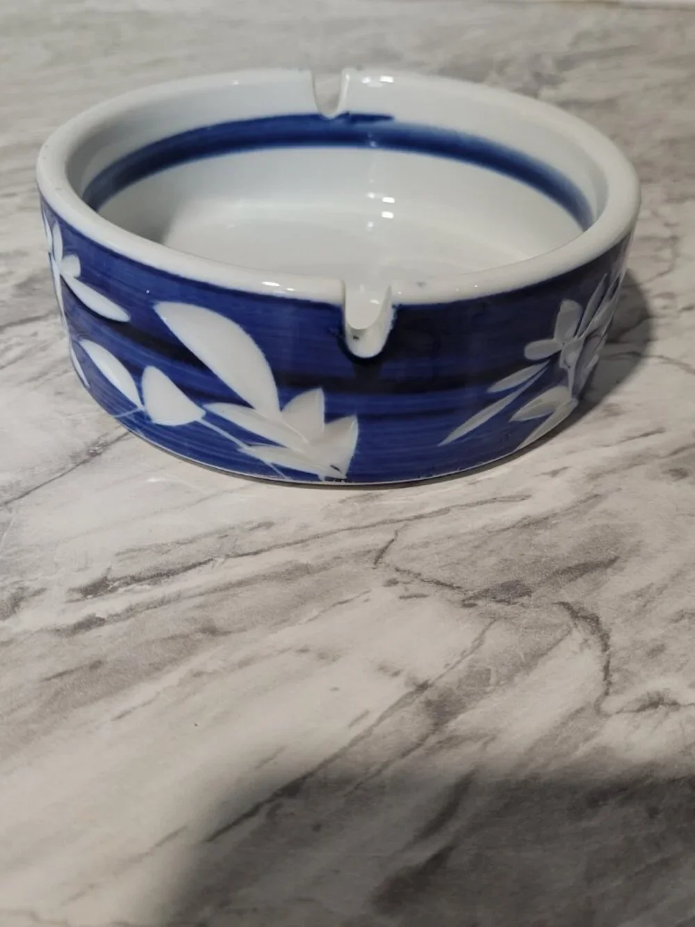 Vintage‎ Blue And White Pottery Japanese Bowl Dish With Chopstick Rest